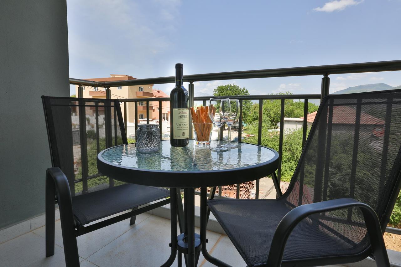 Kristina Apartments Τίβατ Εξωτερικό φωτογραφία