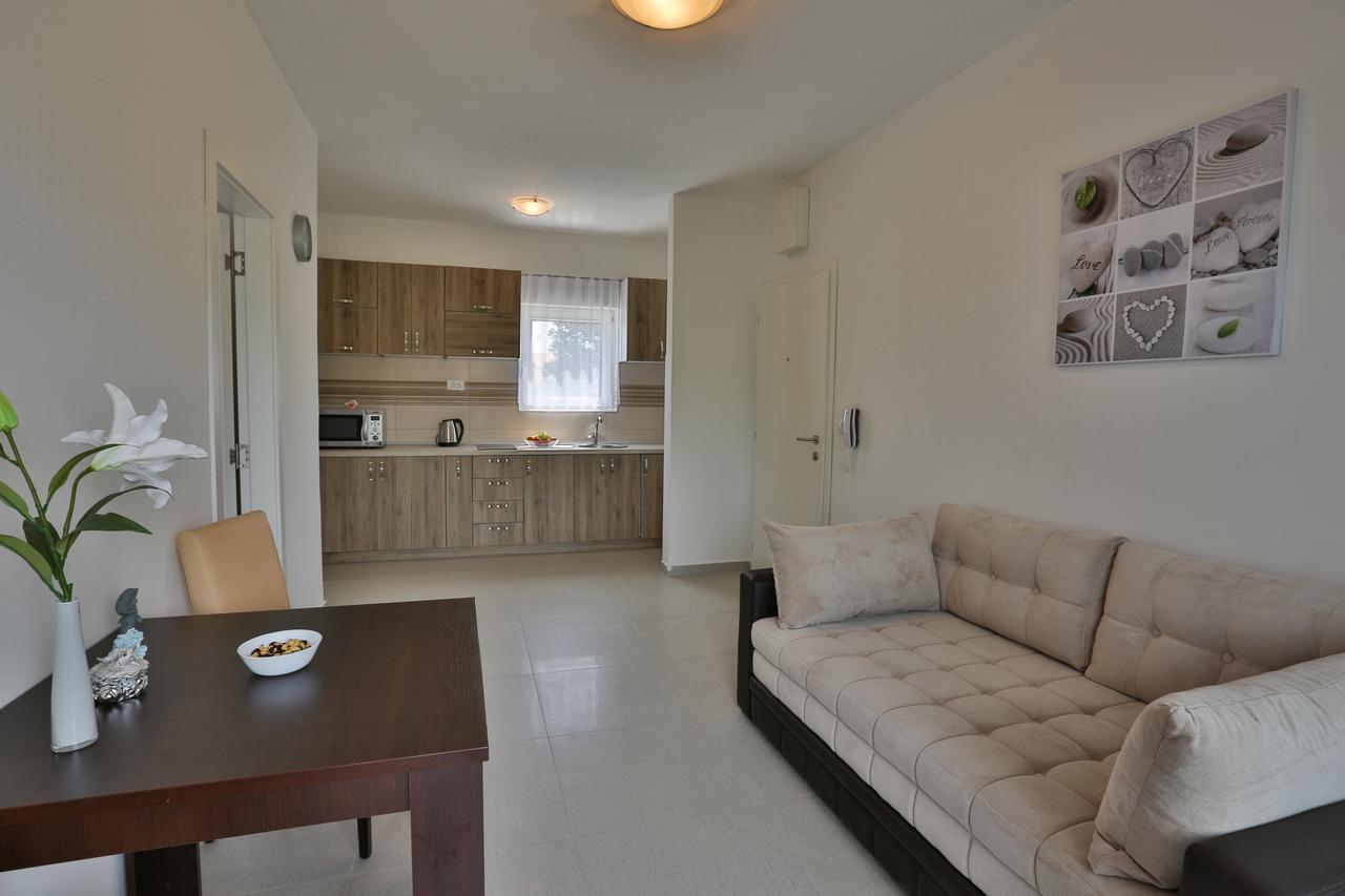 Kristina Apartments Τίβατ Εξωτερικό φωτογραφία
