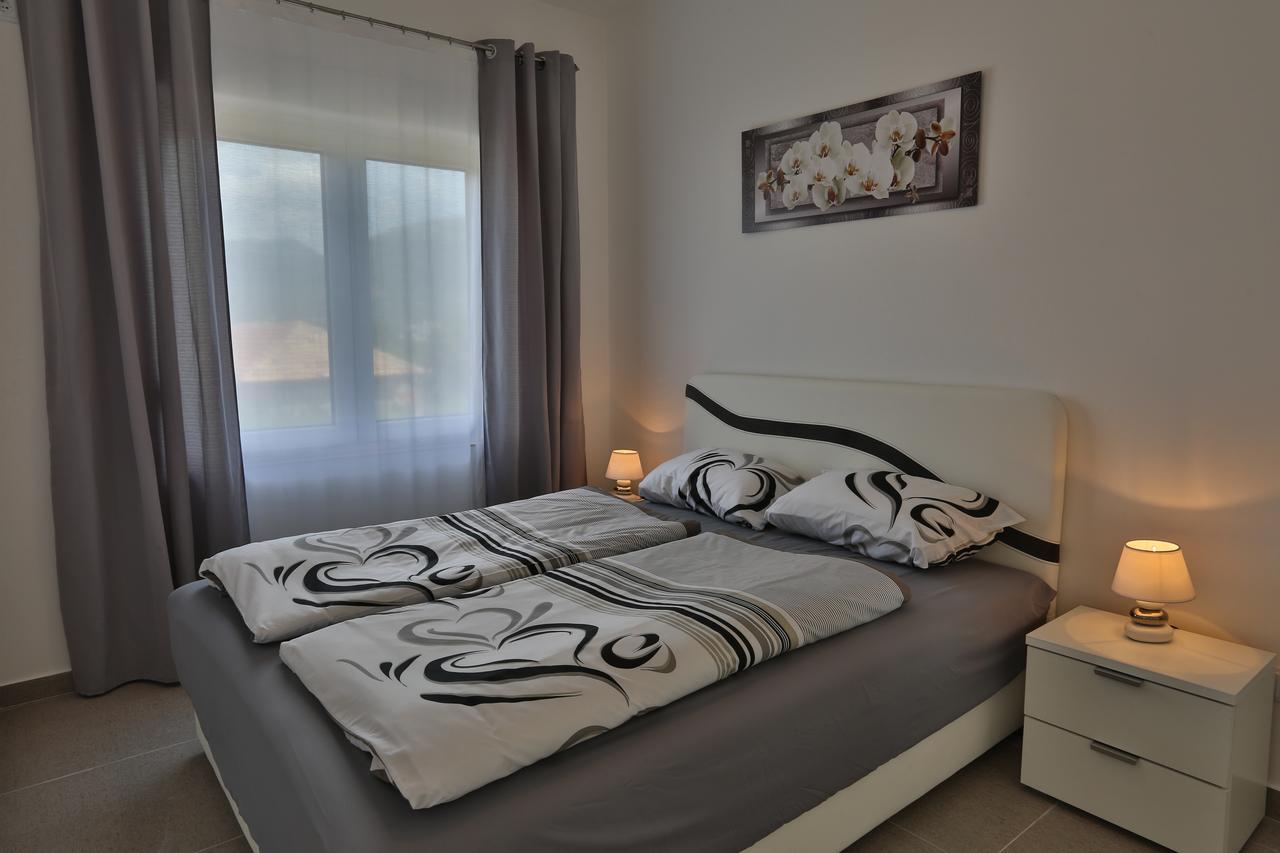 Kristina Apartments Τίβατ Εξωτερικό φωτογραφία