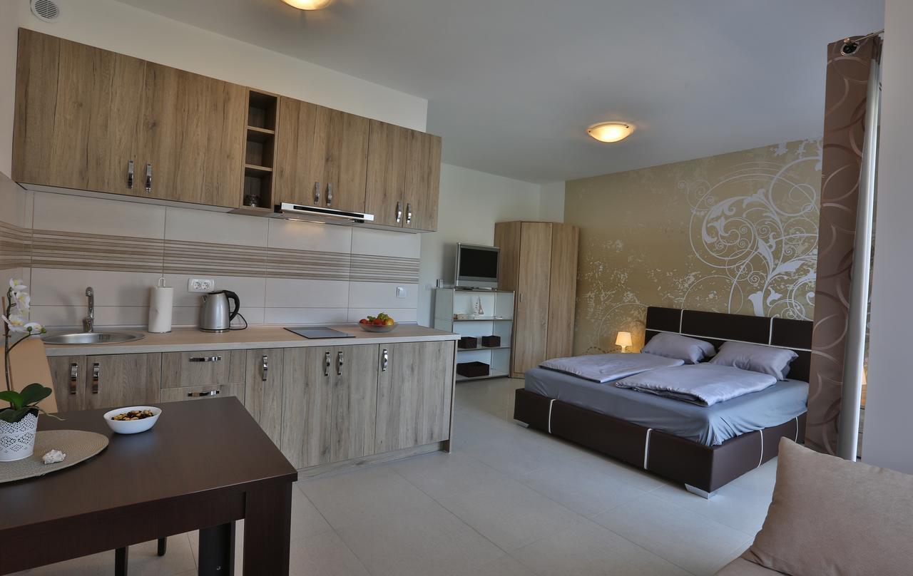 Kristina Apartments Τίβατ Εξωτερικό φωτογραφία