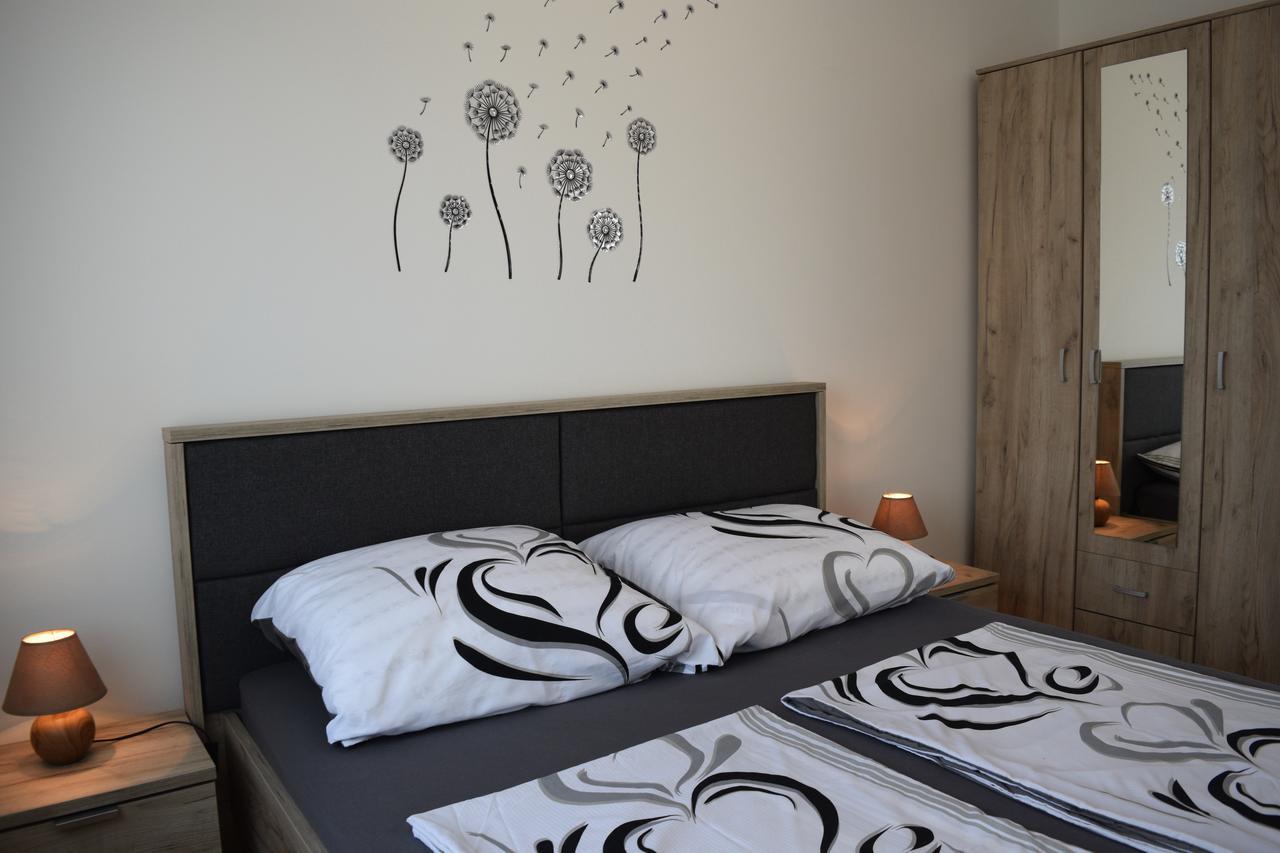 Kristina Apartments Τίβατ Εξωτερικό φωτογραφία